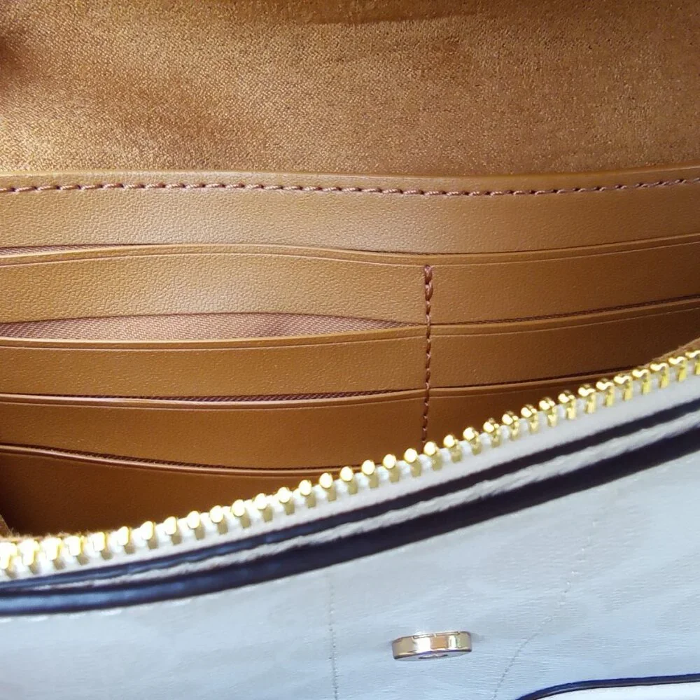 Coach Like New Georgie Crossbody Bag in Signature Canvas & Leather - Picture 4 of 6